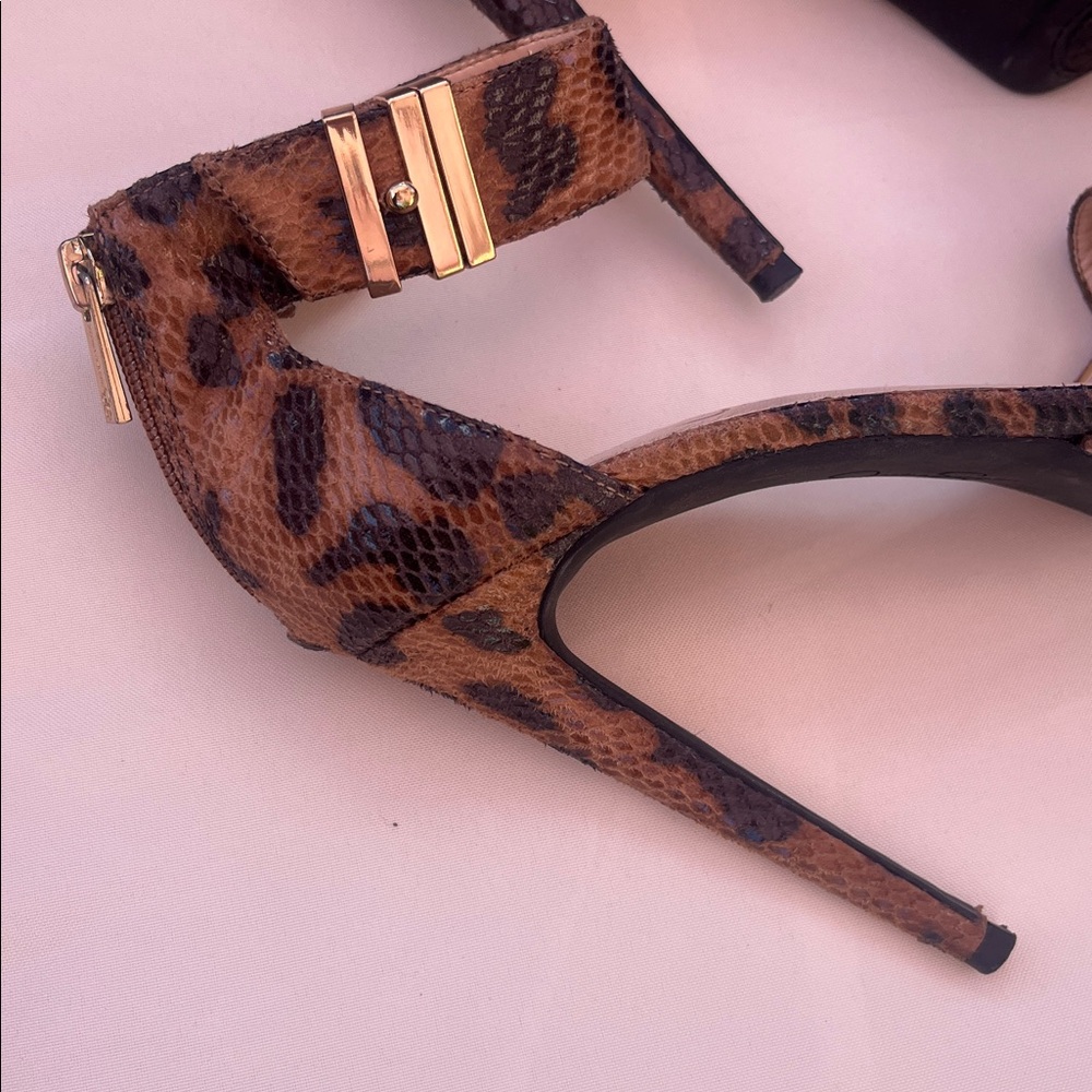 JESSICA SIMPSON Sexy Brown Leopard Print Women's Heels - Picture 4 of 11